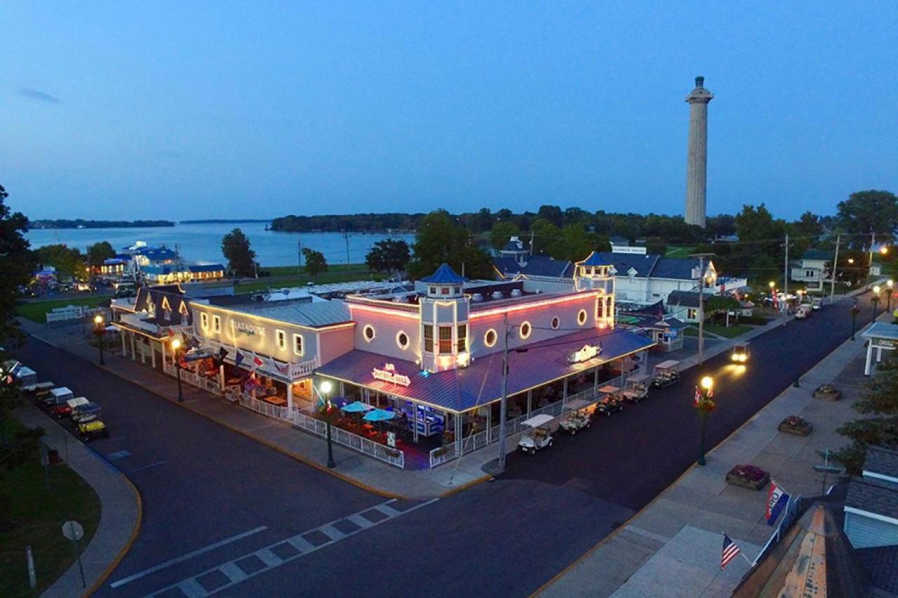A Place At The Bay Put-in-Bay Exterior photo
