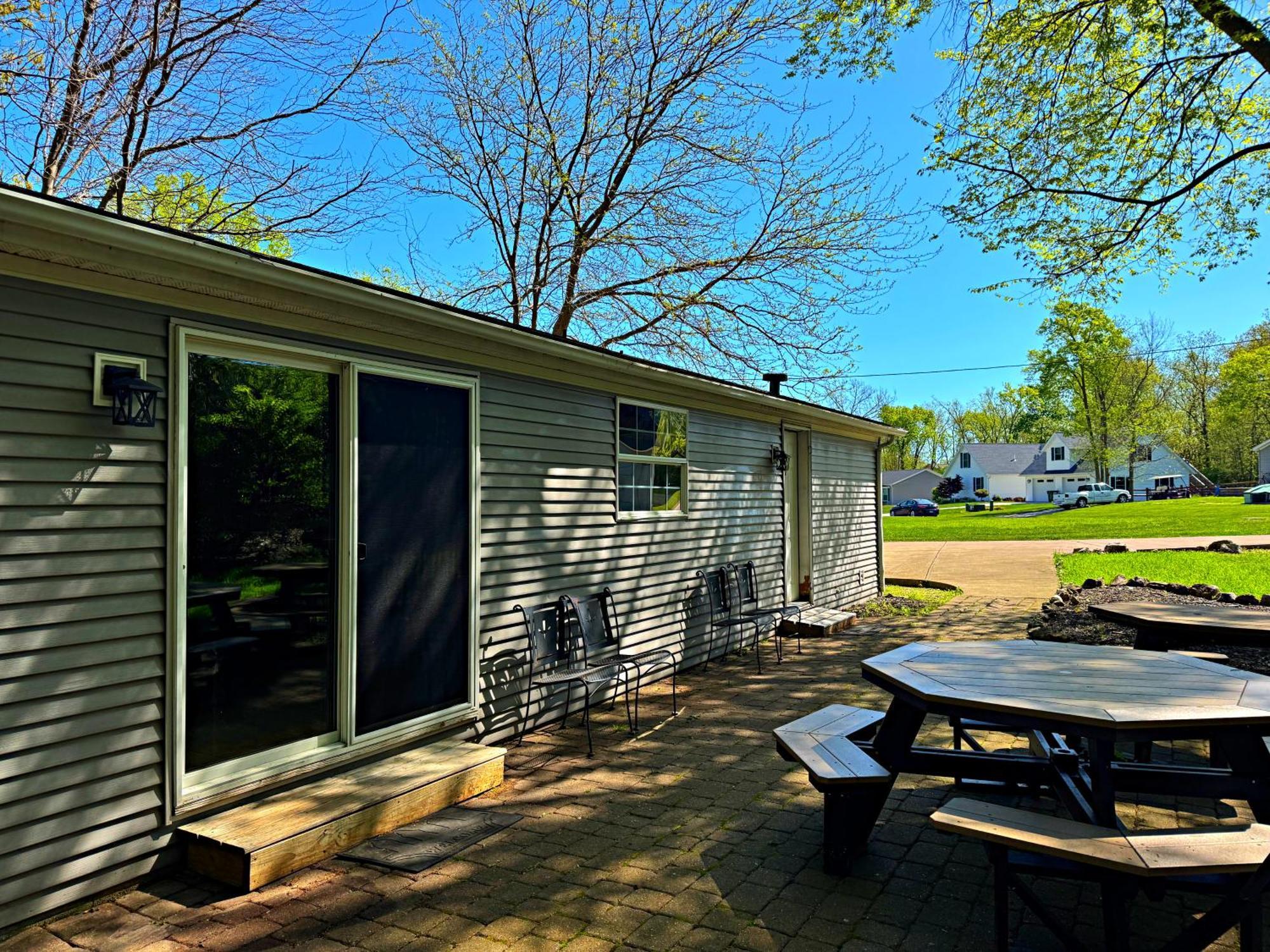 A Place At The Bay Put-in-Bay Exterior photo