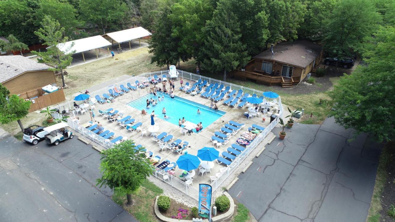 A Place At The Bay Put-in-Bay Exterior photo